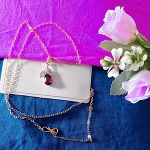 Fashion Necklace with vibrant Red Stone